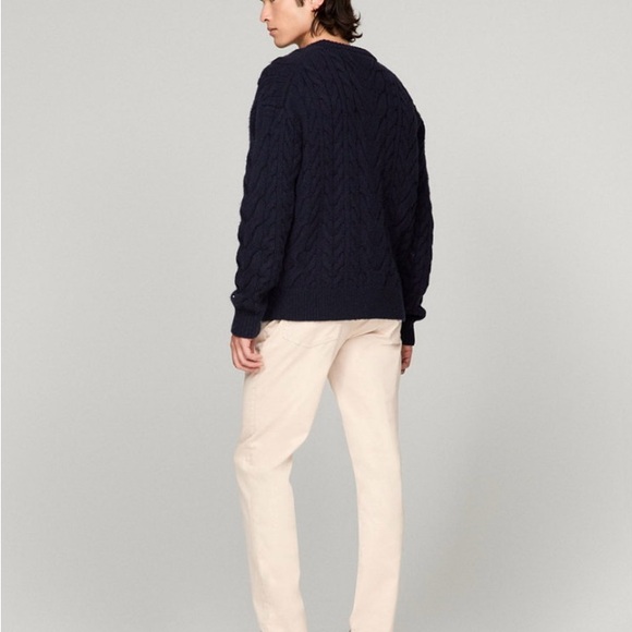 Tommy Hilfiger
Men's Cable Knit Crewneck Pullover Long Sleeve Flag
Sweater - Picture 2 of 4